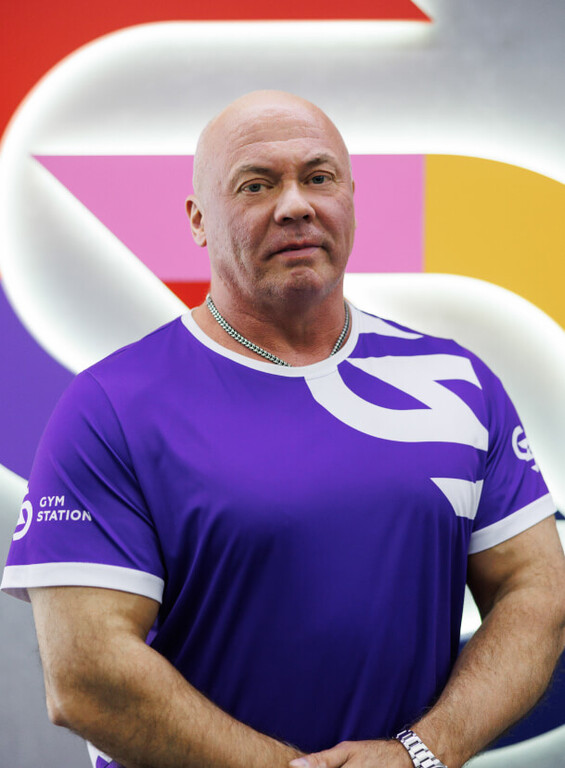 Александр Русанов