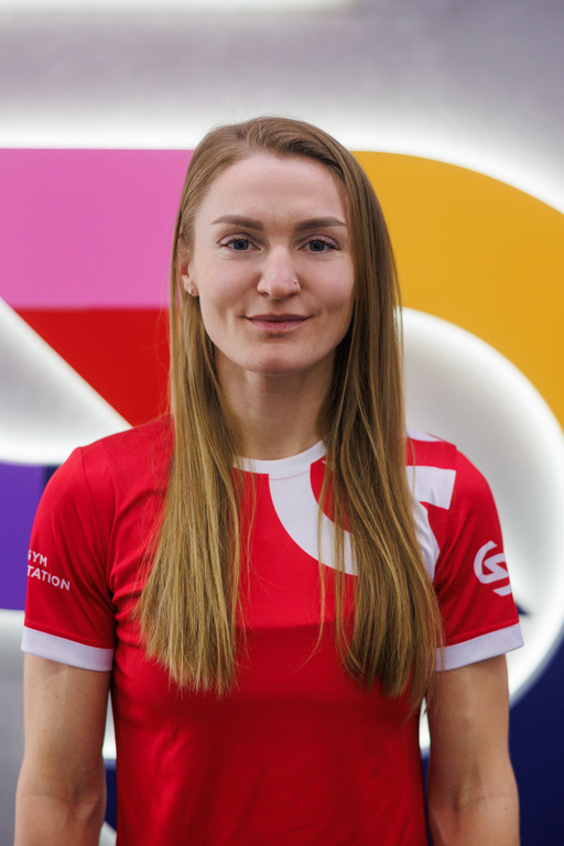 Анна Максимова